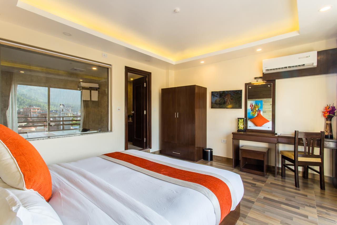 Bodhi Suites Boutique Hotel And Spa Покхара Экстерьер фото